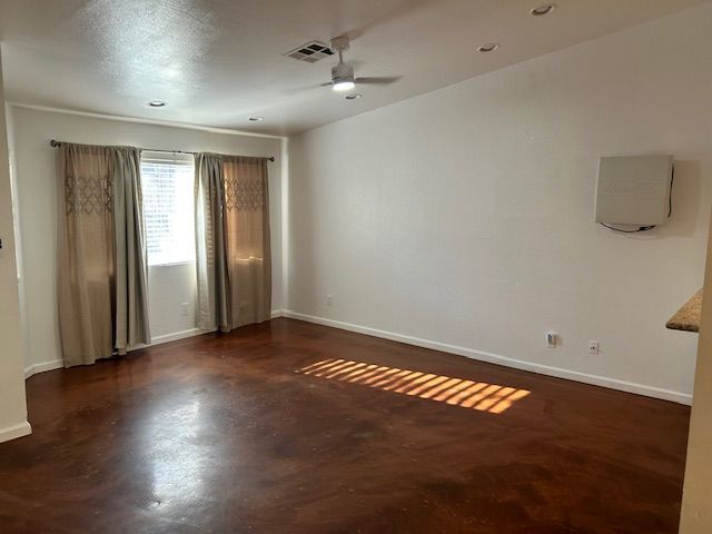 Building Photo - 30326 Avenida Del Yermo