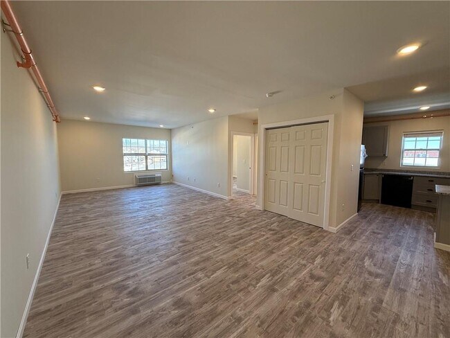 Foto del edificio - 327 Pine St