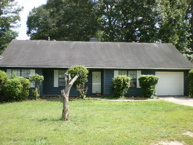 Primary Photo - Cute 3 Bedroom with Fenced Yard!!