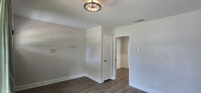 Foto del edificio - Coming Soon Lake Shore Single Family Home
