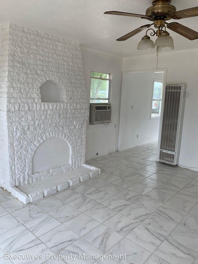 Foto del edificio - 1 br, 1 bath House - 2786 E South Bear Creek