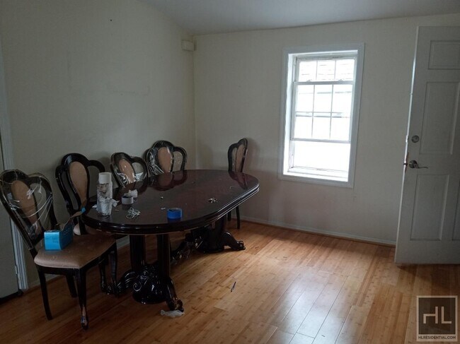 Building Photo - 149 AVENUE