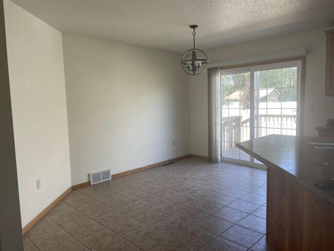 Foto del edificio - 1908 Crooked Ave