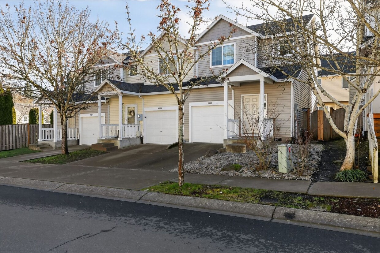 Photo - 6568 NE Deer Run St (Hillsboro, OR)