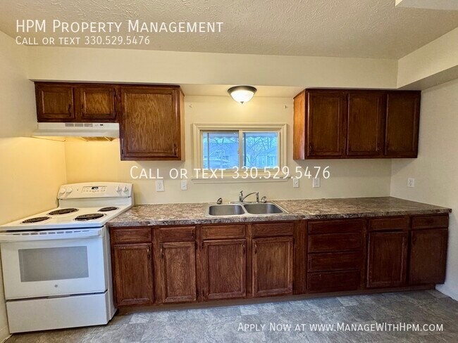 Foto del edificio - 1062 Merton Ave