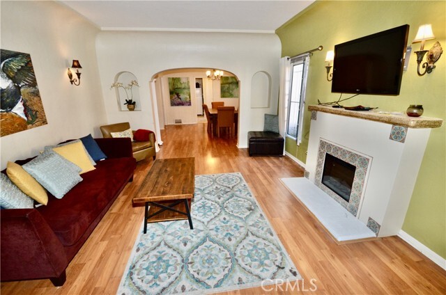 Primary Photo - 311 Cloverdale Ave