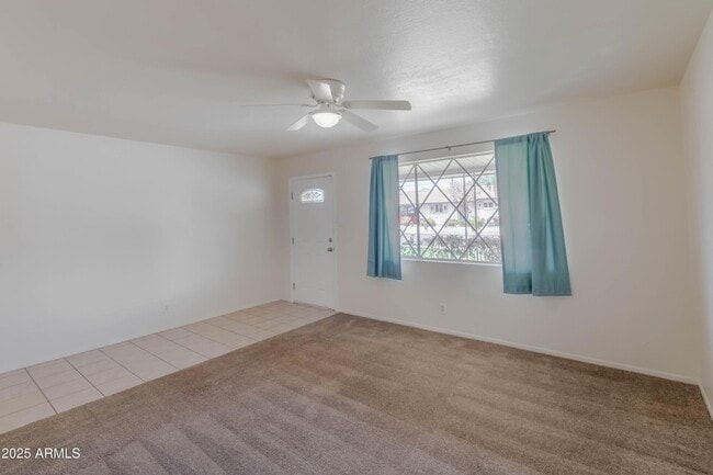 Foto del edificio - 7013 E Loma Land Dr