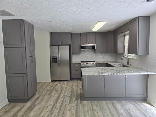 Foto del edificio - 517 Carrington Ct