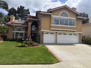 Building Photo - 5860 Vista Del Mar