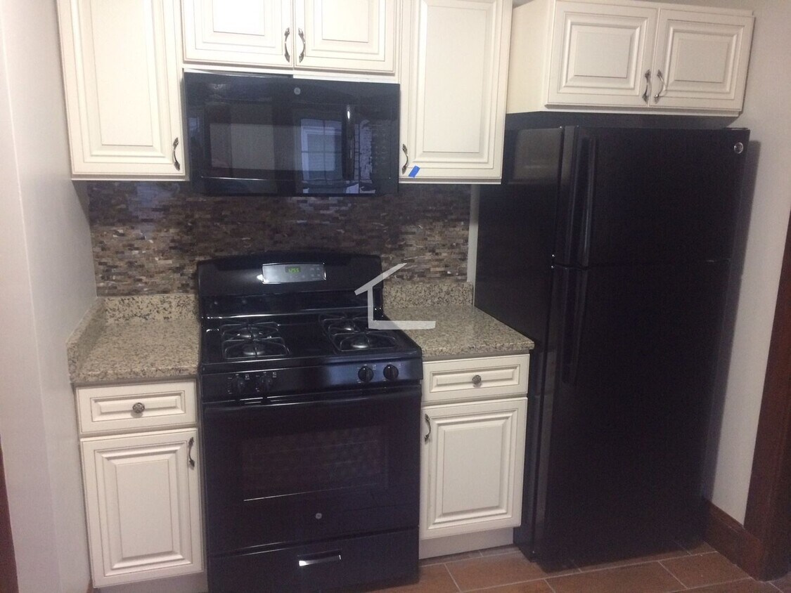 Primary Photo - Cozy 3 bed 2 bath