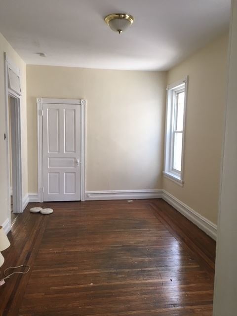 Building Photo - 163 DOUGLASS St