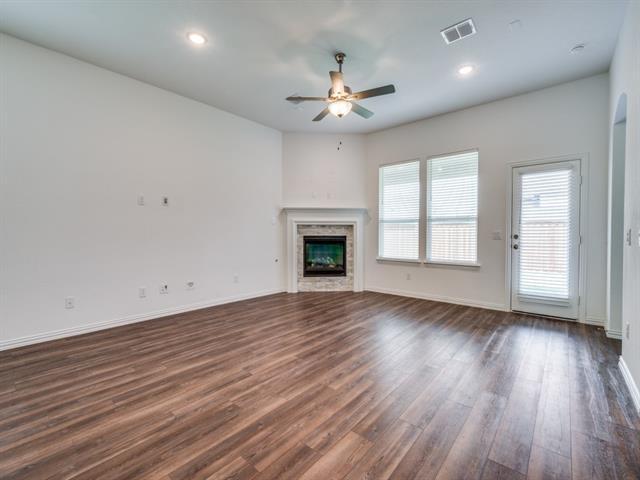 Foto del edificio - 3805 PEARLWOOD Rd