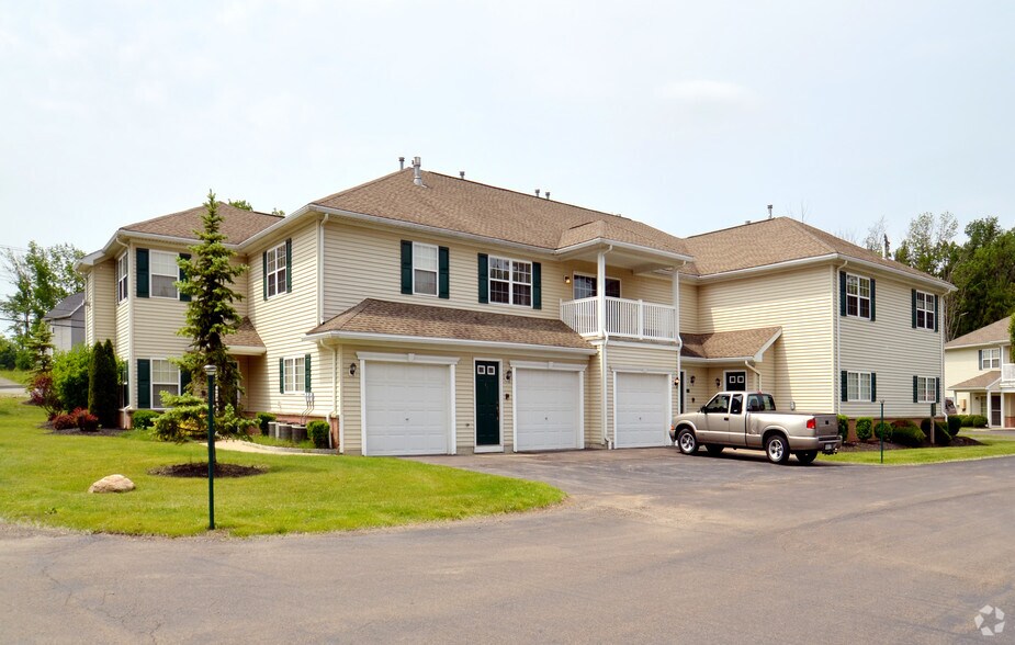 Pine Point Luxury Apartments Rentals Buffalo, NY