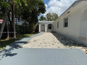 Building Photo - 1809 NW 33rd St