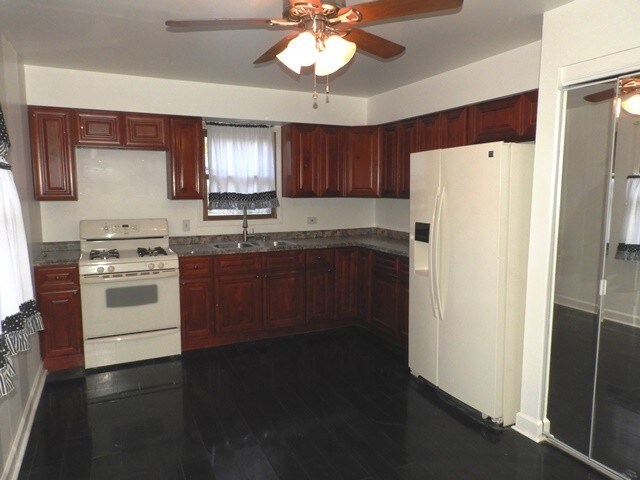 Foto del edificio - 37707 N North Ave