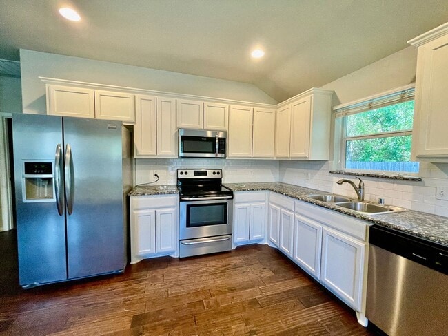 Foto del edificio - House for Lease in Sherman