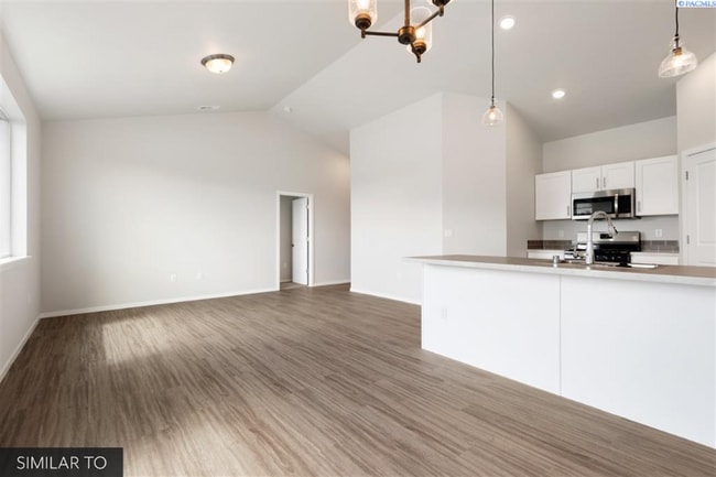 Foto del edificio - 5505 Remington Dr