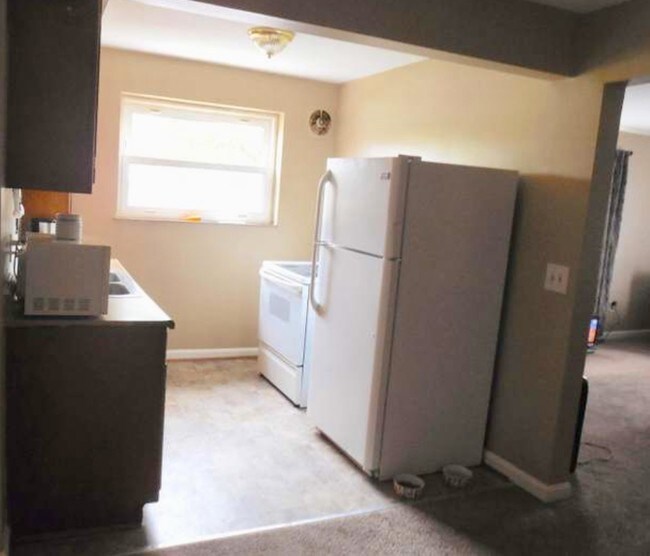 Building Photo - 1457 Hoffner St