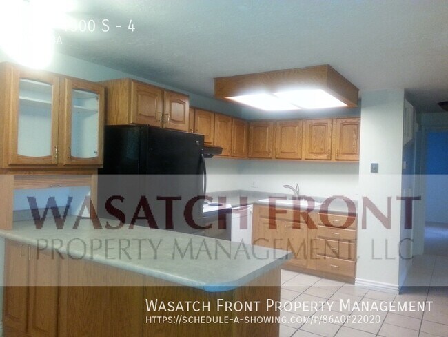 Foto del edificio - 333 E 4500 S