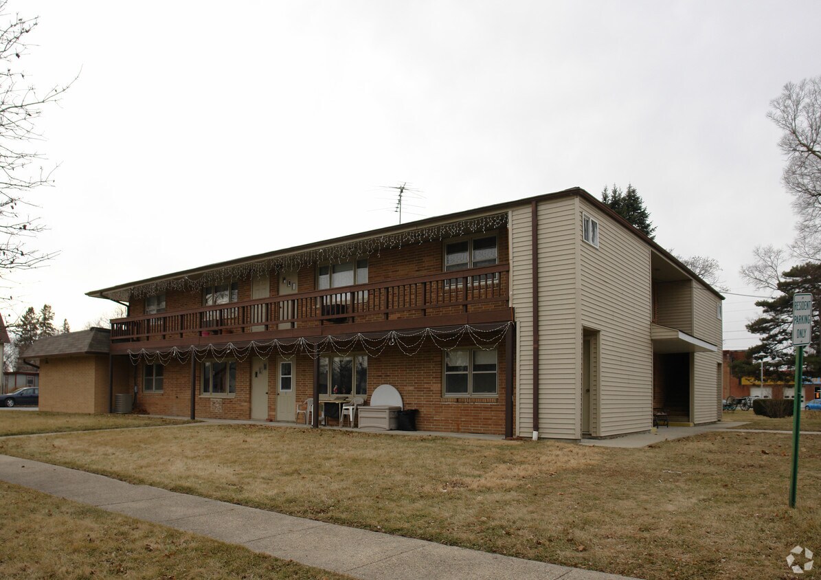 Primary Photo - 223 E Court St