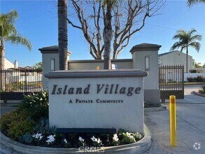 Building Photo - 7045 Seawind Dr