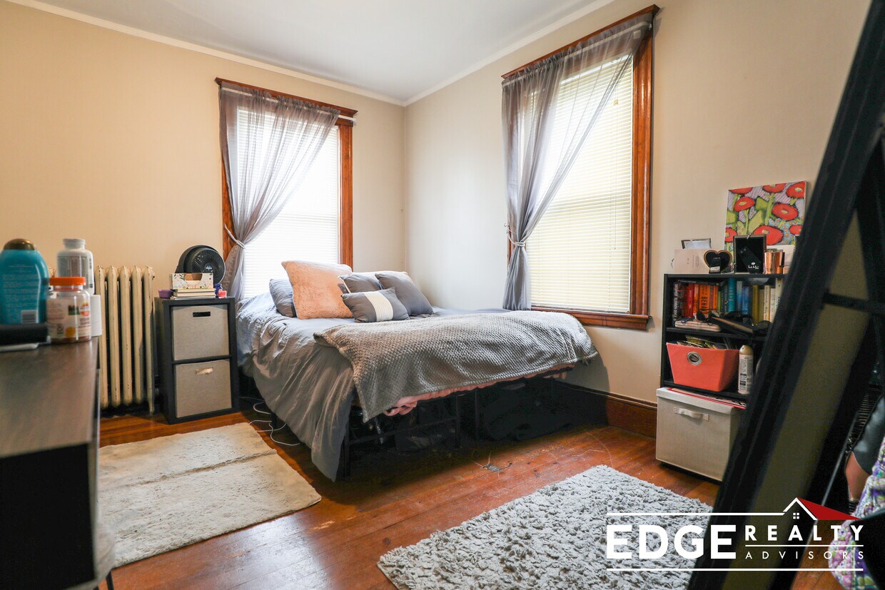 Foto principal - 517 Washington St