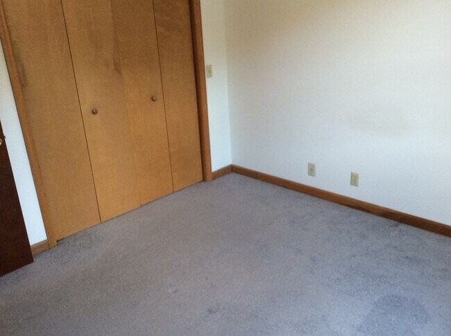 Dormitorio - 106 Lori Ann Dr