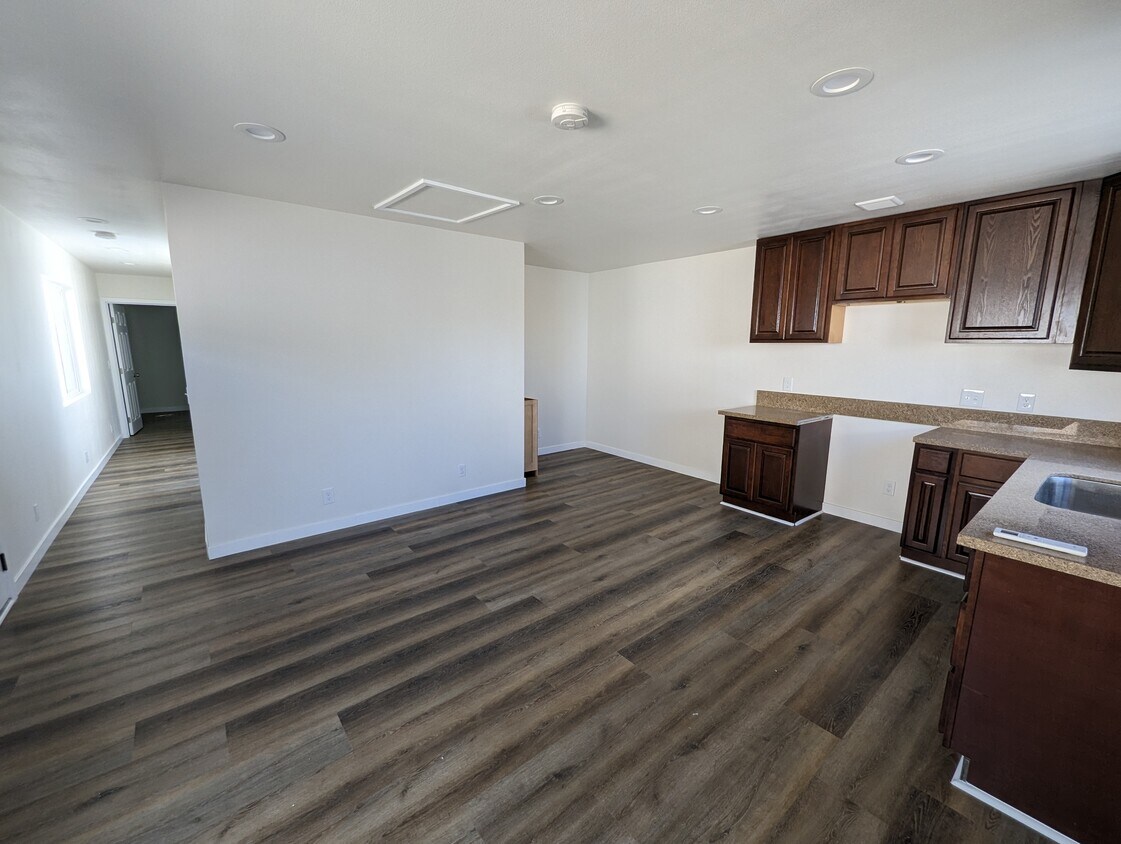 Kitchen + Hallway - 8318 Dacosta St