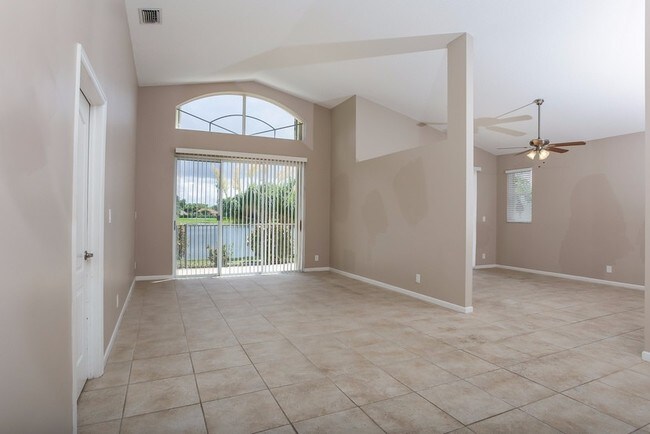 Foto del edificio - 7741 Northtree Way
