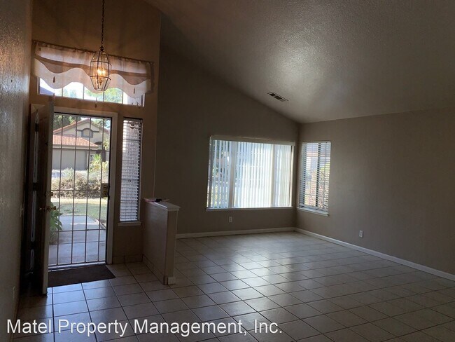 Building Photo - 3 br, 2 bath House - 3808 SHAWNEE DR