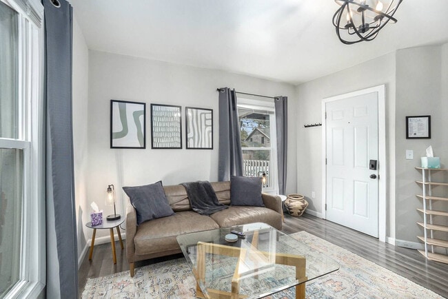 Foto del edificio - 415 6th St NW