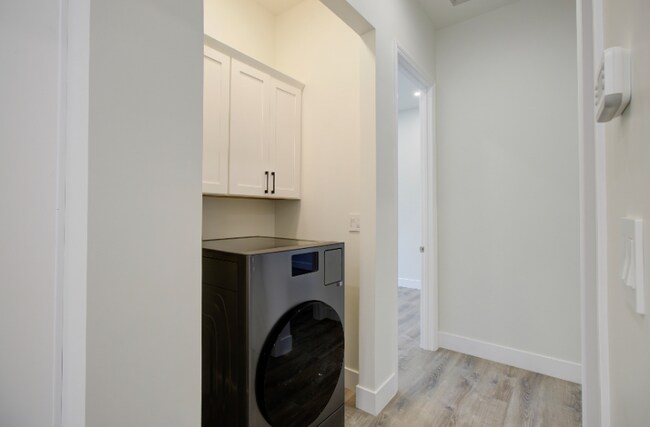 Building Photo - 1648 Colusa Ave