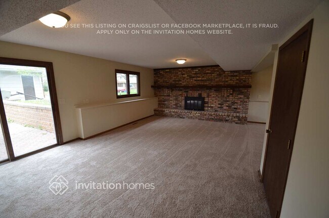 Foto del edificio - 943 Pine View Ct