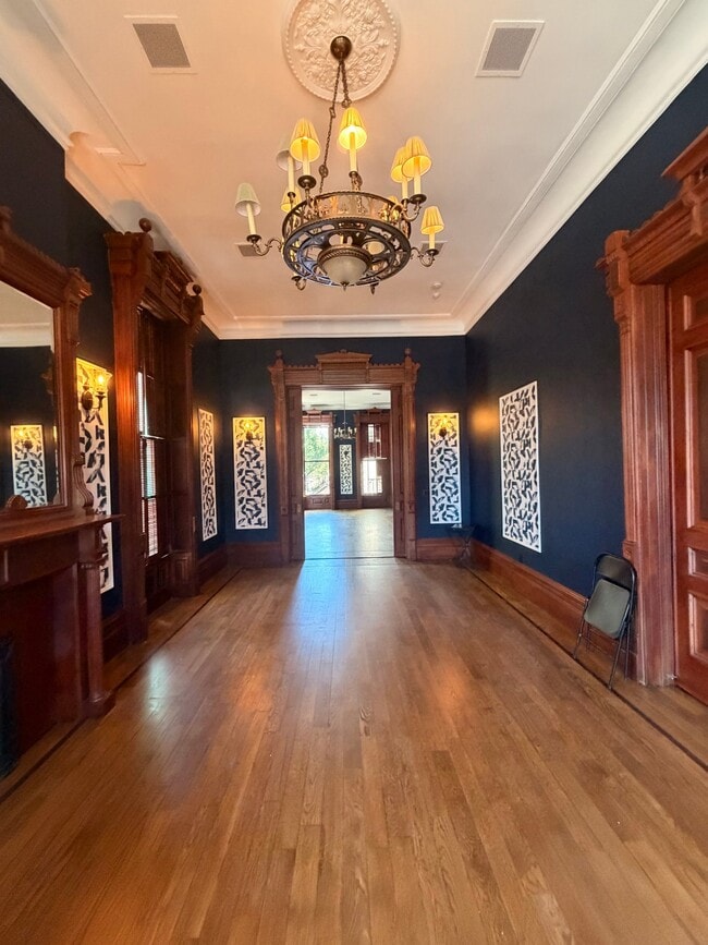Building Photo - 241 Lenox Ave