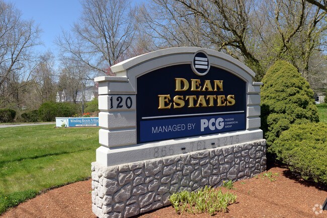 Foto del edificio - ReNew Taunton Apartment Collection
