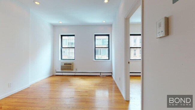 Foto del edificio - 249 E 53rd St