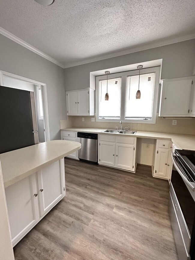 Photo - Large 2 Bedroom 2 Bath Condo in the Forest Oaks Community!!