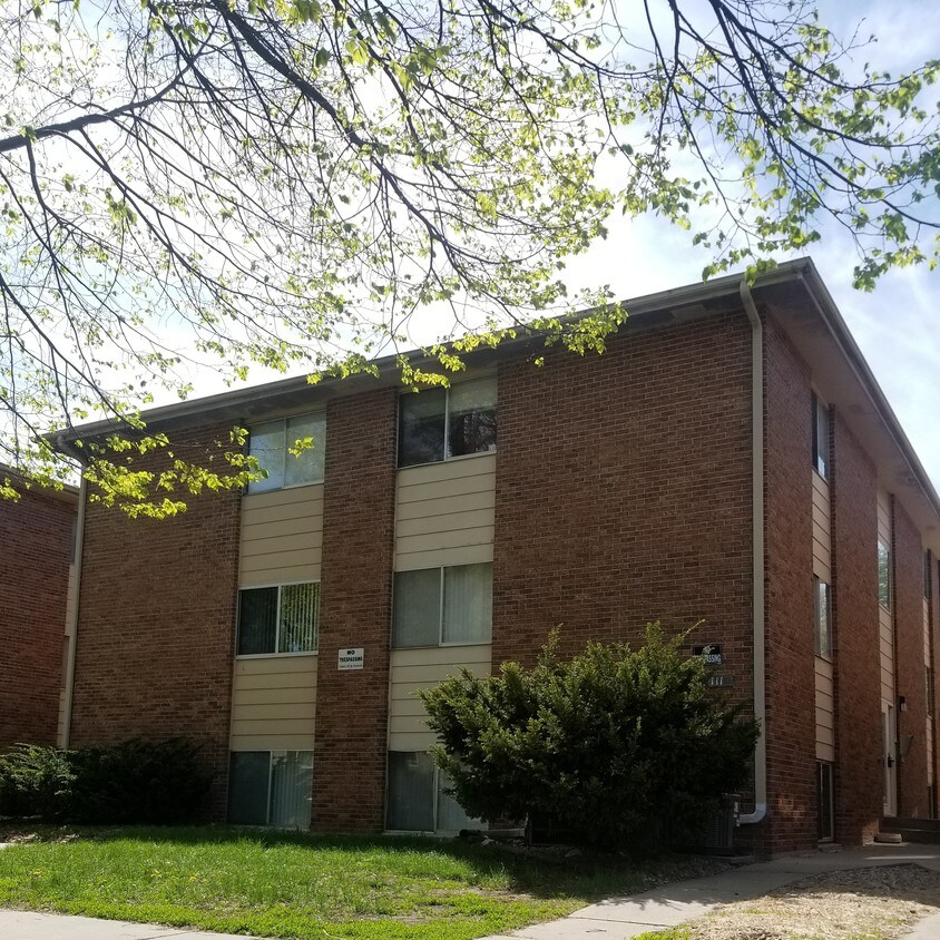 Foto principal - 1119 E St