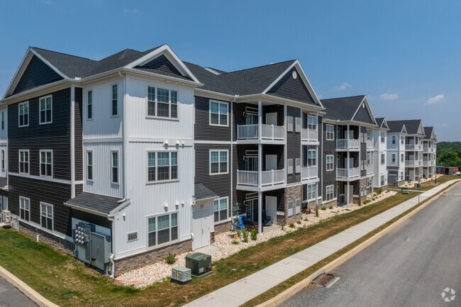 Building Photo - Hadley Place Apartments