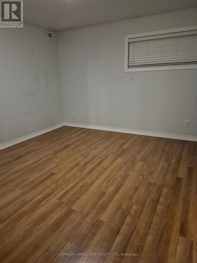 Photo du bâtiment - 54 Boulton Pl