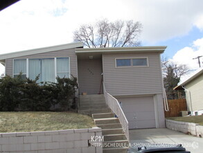 Building Photo - 2505 Arrow St