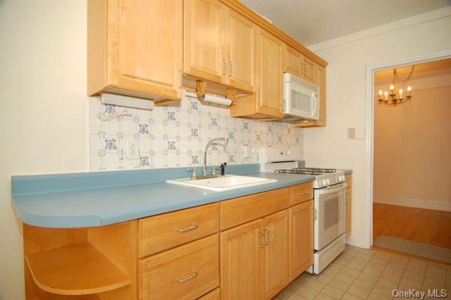 Foto del edificio - 1 Broad Pkwy