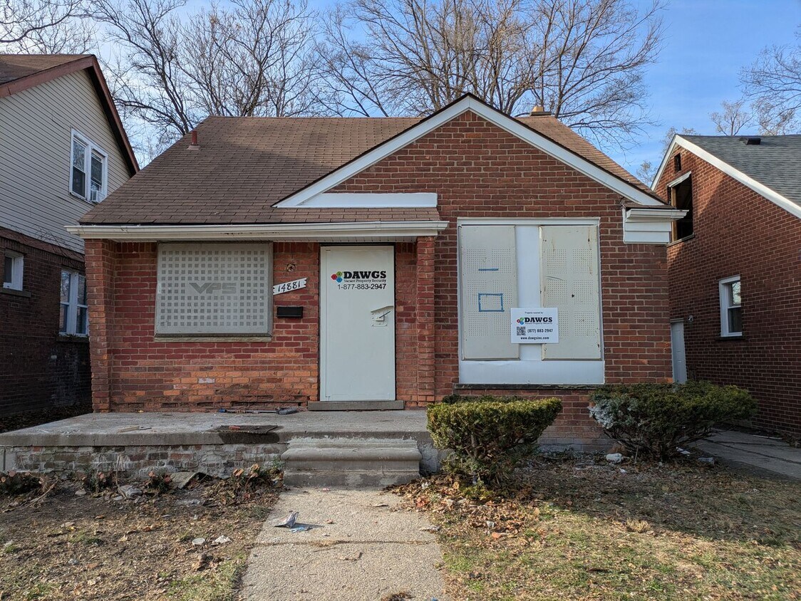 Primary Photo - 14881 Mendota St