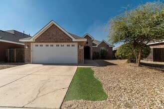 Building Photo - 7219 Bellini St