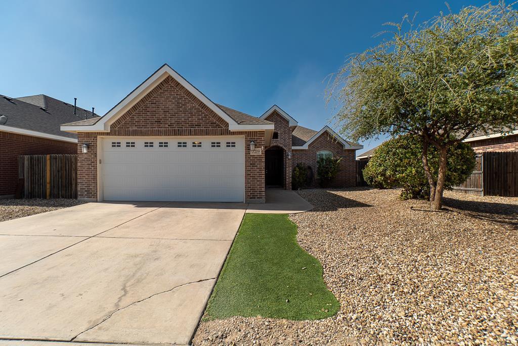 Foto principal - 7219 Bellini St