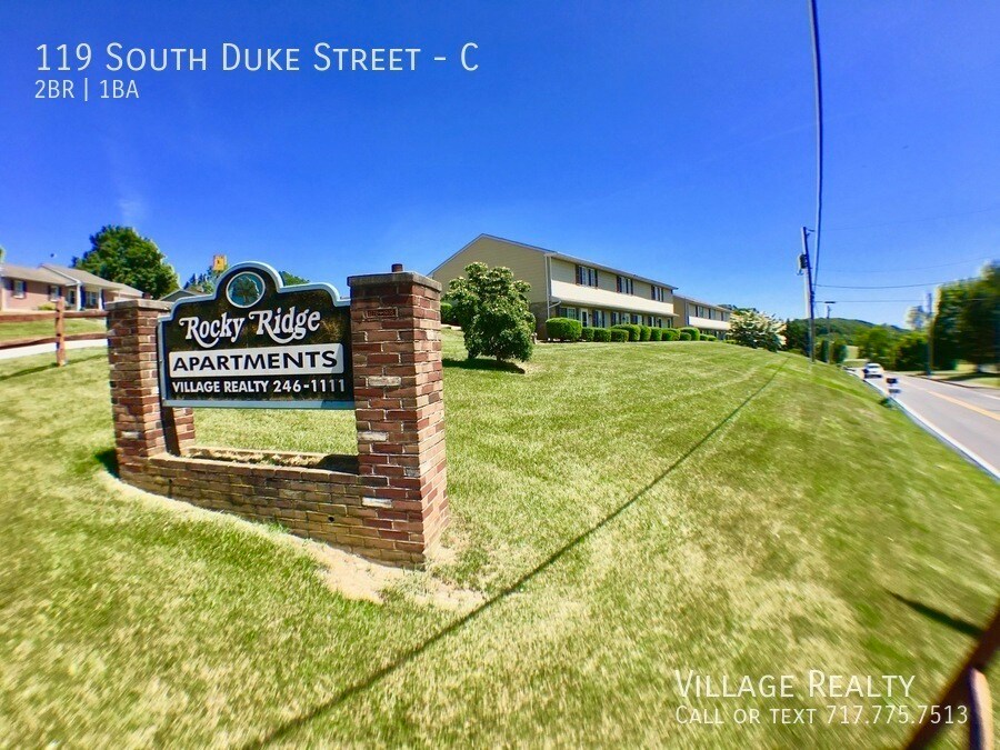 Foto principal - 119 S Duke St
