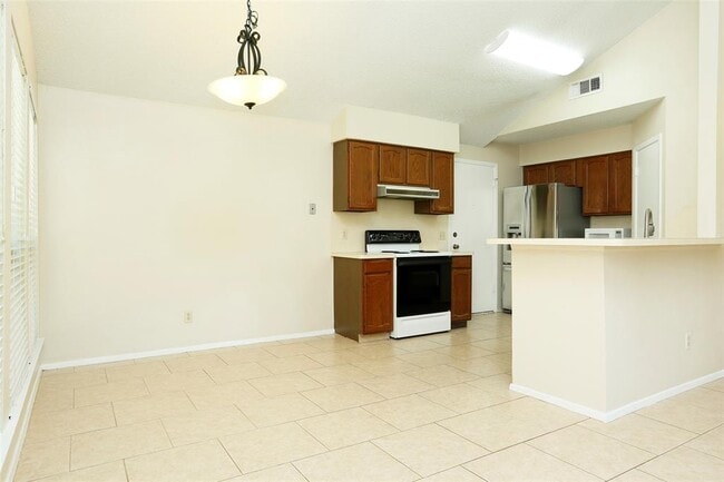 Building Photo - 15606 Highfield Dr