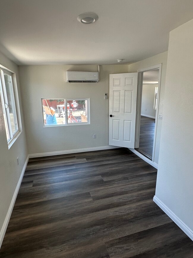 Foto del edificio - 509 Beardsley Ave