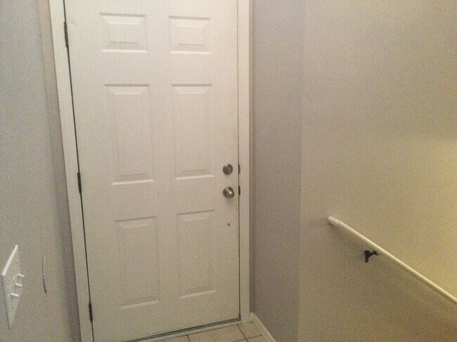 Building Photo - 4214 Hearthstone Avenue