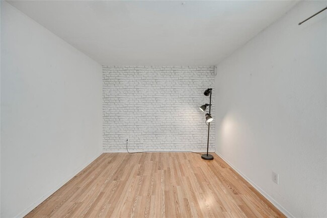 Building Photo - 3627 Menchaca Rd